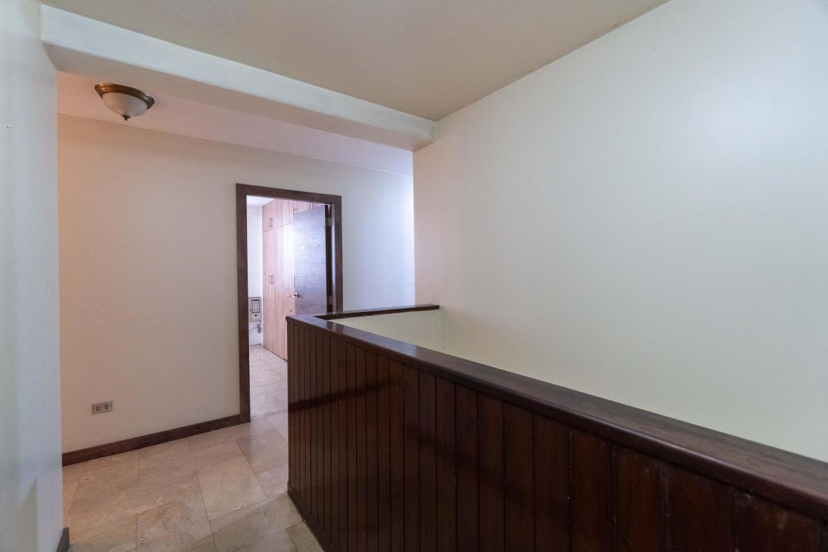 Departamento en Venta de 4 Habitaciones, Edificio Silco, Ceibos, Guayas — imagen 9