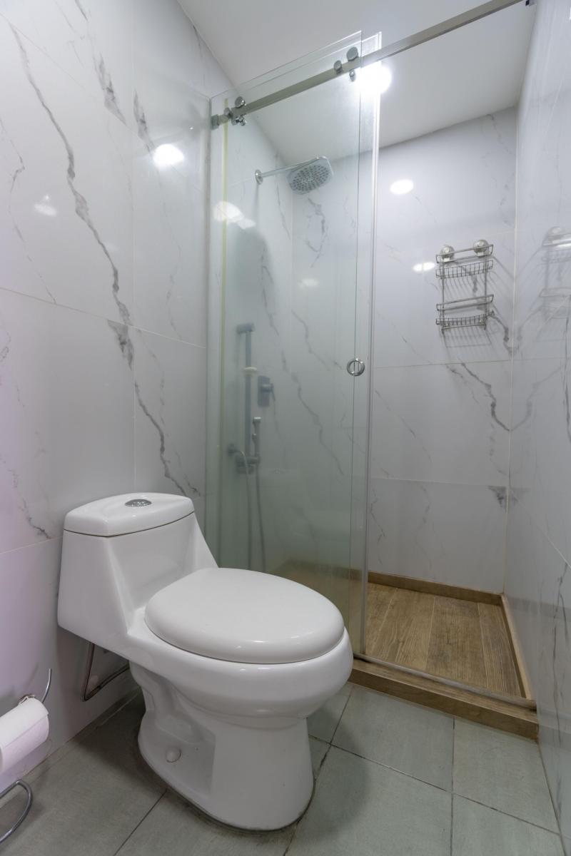 Departamento en Venta de 4 Habitaciones, Edificio Silco, Ceibos, Guayas — imagen 3