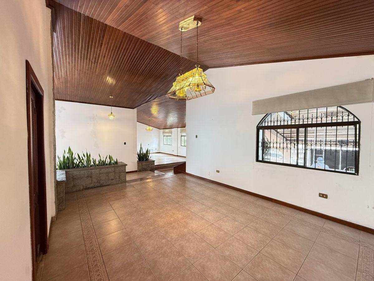 Vendo Casa en Los Parques, Guayas — imagen 8