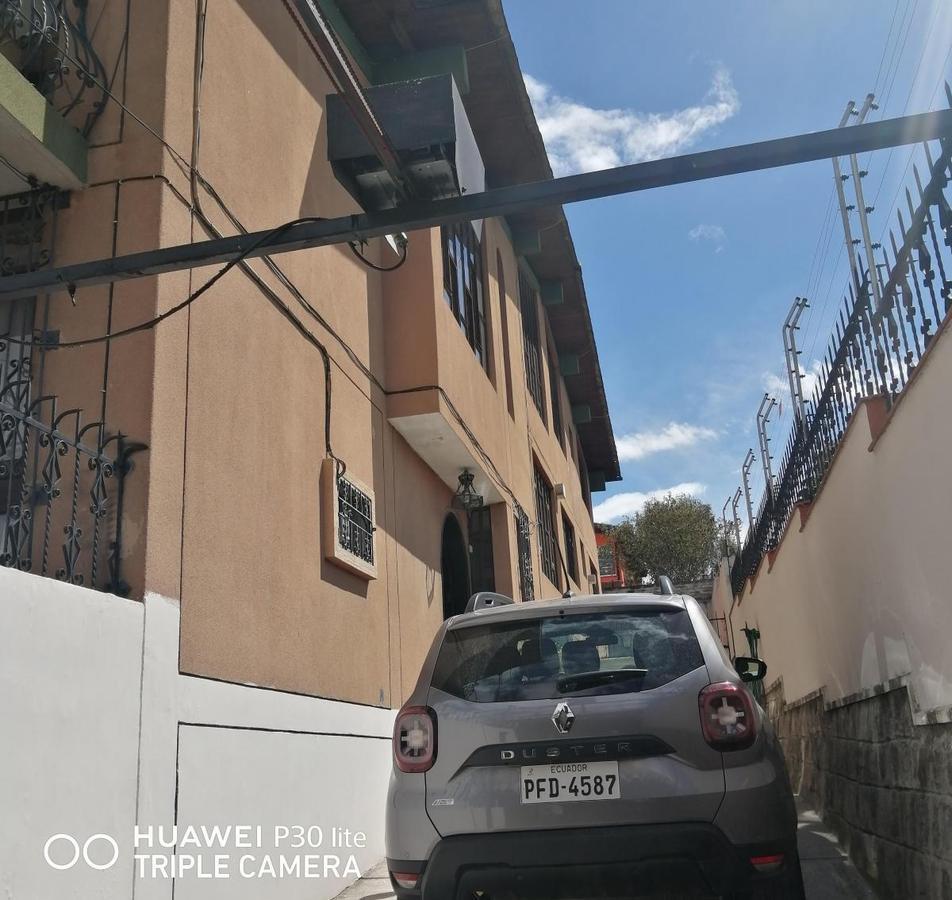 Venta de Casa con 2 Departamentos Indenpendientes en Dammer 2 — imagen 3