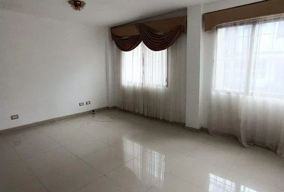 Venta de Casa Urdenor 1: Comodidad y Exclusividad, Guayas — imagen 10