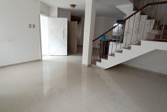 Venta de Casa Urdenor 1: Comodidad y Exclusividad, Guayas — imagen 9