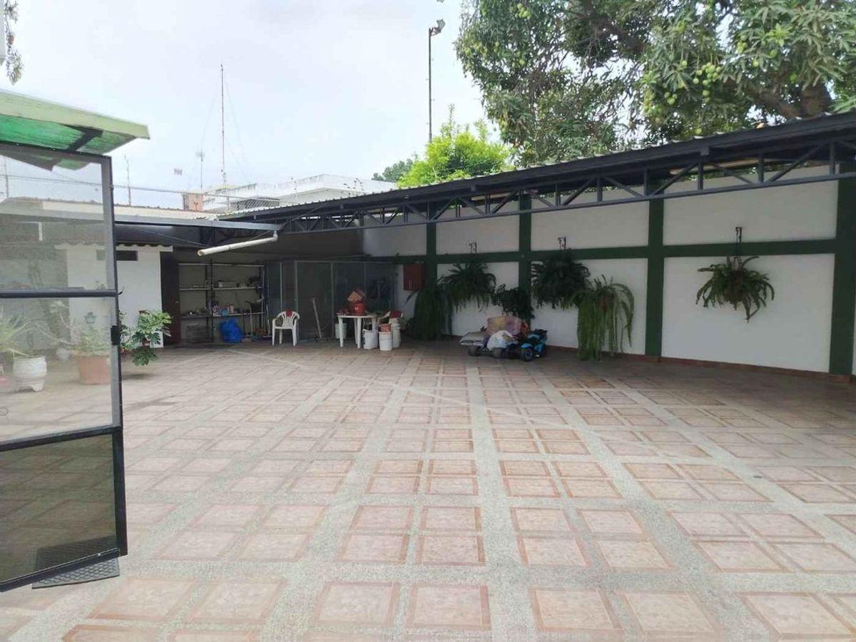 Casa Amplia de Venta en Portoviejo Los Mangos R/p, Manabí — imagen 7