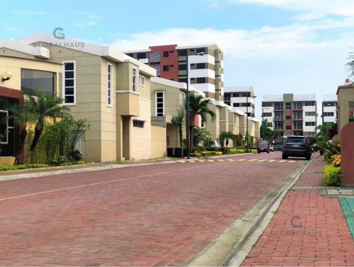 Venta de Departamento de 2 Habitaciones en Urb San Sebastián Samborondón/aurora, Guayas — imagen 9