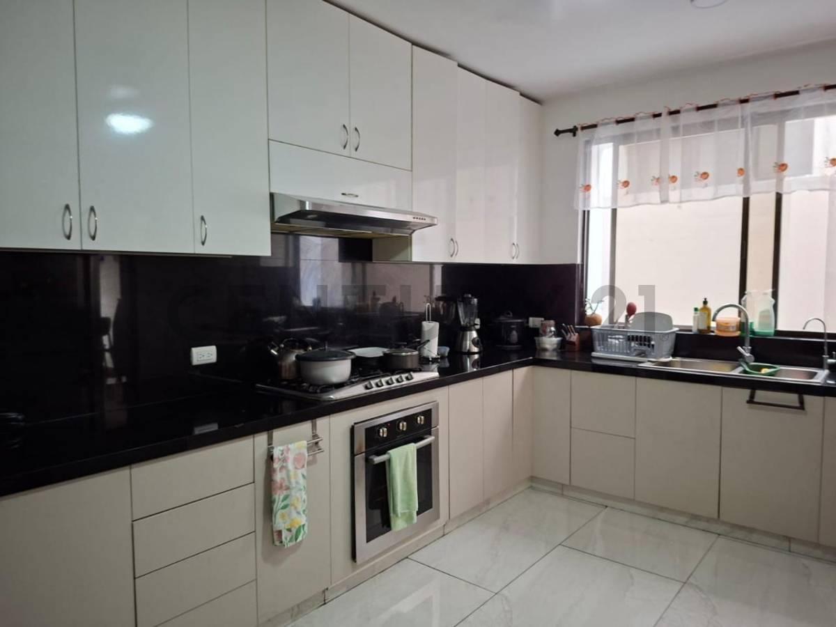 Venta Casa con Piscina, 3 Dorm. en Palmar del Río, Samborondon S. Sal, Guayas — imagen 4
