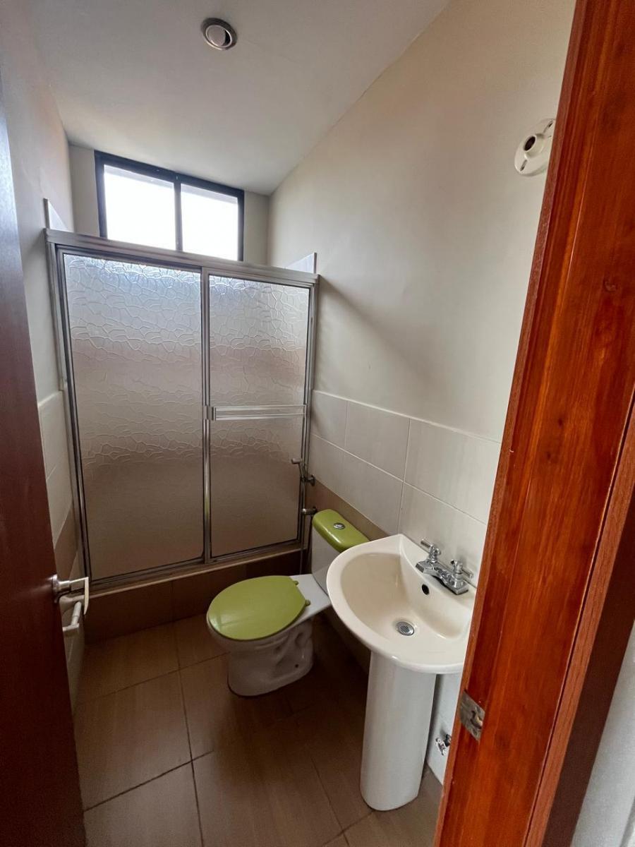 Departamento en Venta en La Urb Santa Cecilia - Ceibos, Guayas — imagen 5