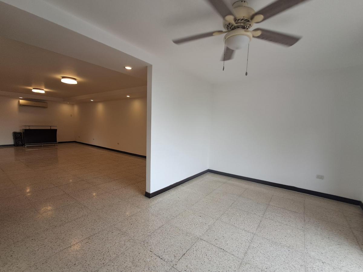 Se Vende Departamento en Los Ceibos 200 m² 3 Dorm. de Oportunidad, Guayas — imagen 8