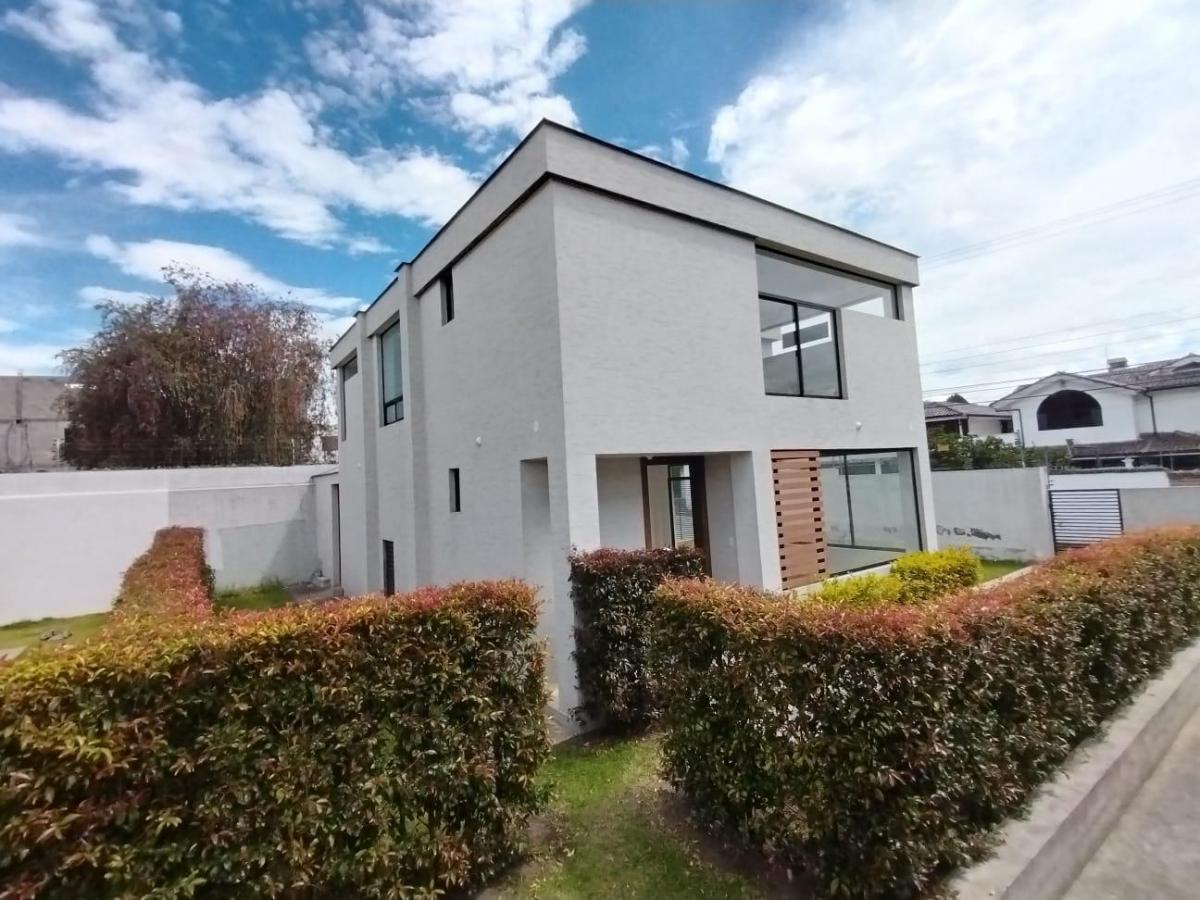 Sector La Armenia - Guangopolo. Casas en Venta a Estrenar, 145 m con Balcón — imagen 8