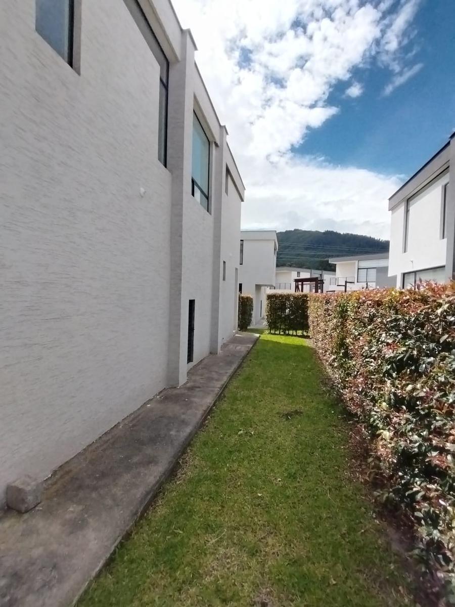 Sector La Armenia - Guangopolo. Casas en Venta a Estrenar, 145 m con Balcón — imagen 6