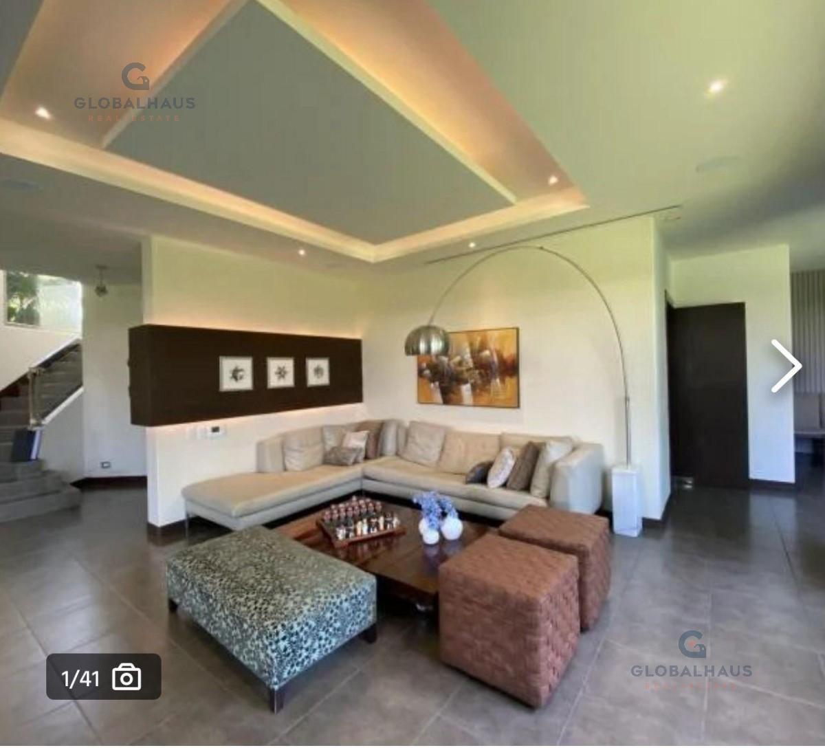 Casa en Venta con 4 Habitaciones Area Bbq, Estacionamiento Para 6vehiculos en Puerto Azul. S. H, Guayas — imagen 5