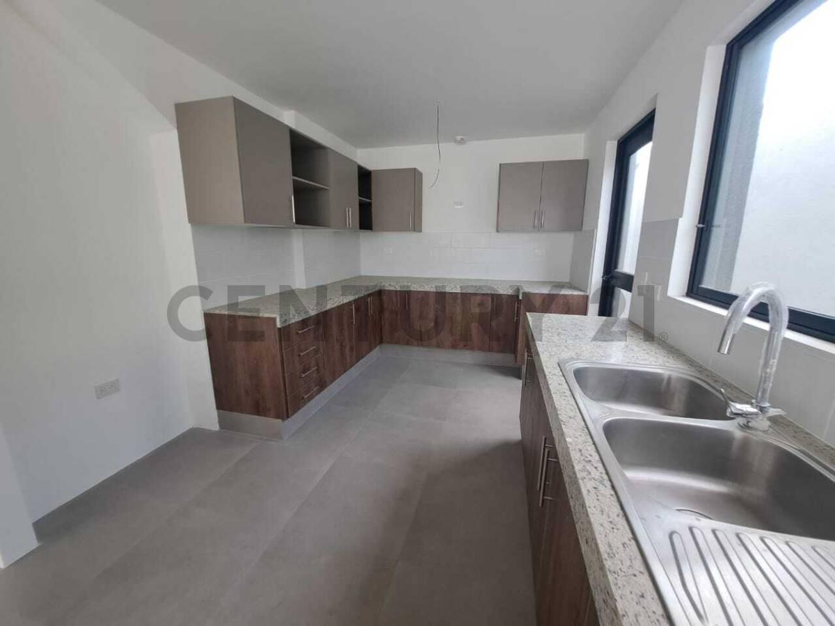 Venta de Casa de Estreno Urb. Costa Azul, Samborondon, Guayas — imagen 8