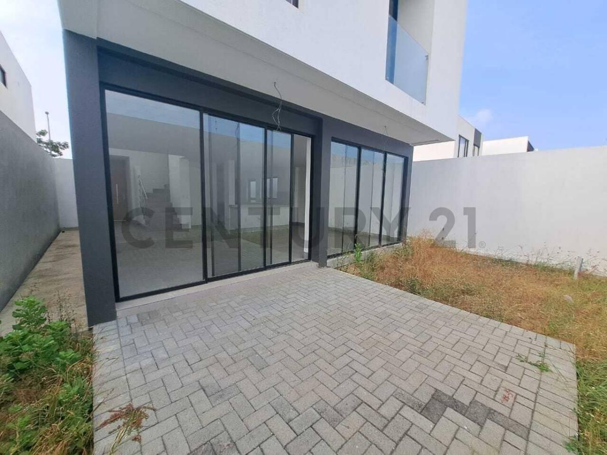 Venta de Casa de Estreno Urb. Costa Azul, Samborondon, Guayas — imagen 7
