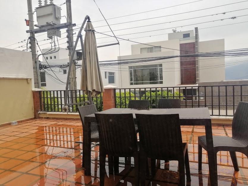 Se Vende Departamento Amplio, Urbanización de Miravalle — imagen 9