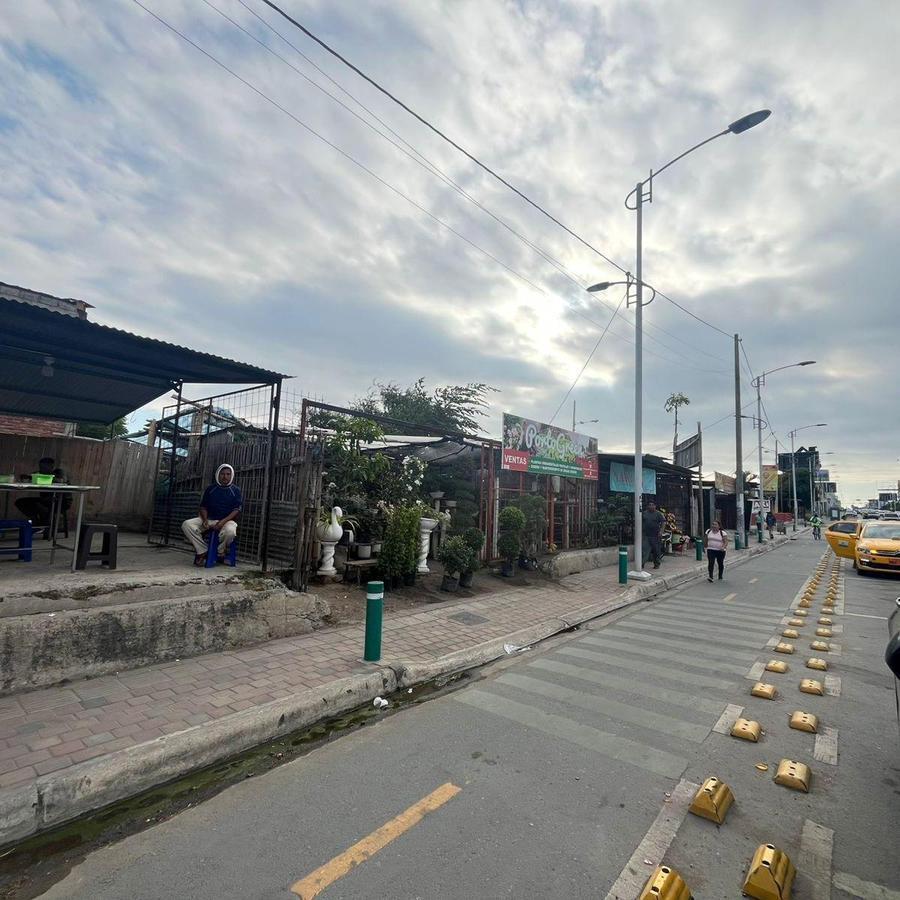 Lote Comercial en Plena Av 4 de Noviembre - Sb, Manabí — imagen 6