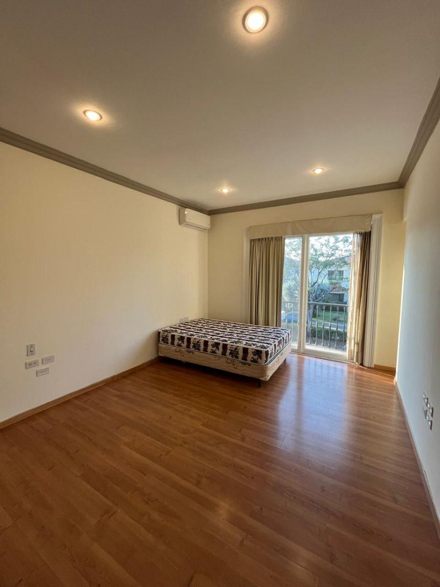 Casa Al Lago de Venta en Samborondón - Km. 6.5 urb. Lago Sol, Guayas — imagen 6