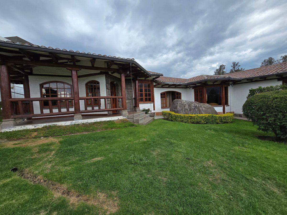 Casa - Quinta Venta Tumbaco con 2225 m² de Terreno — imagen 6