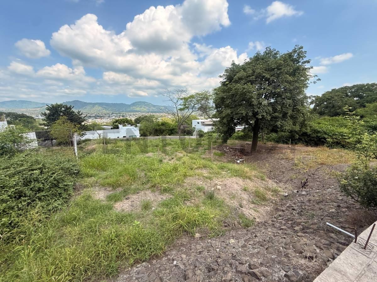 Terreno Exclusivo con Vista Privilegiada en Terrazas del Valle, Portoviejo, Manabí — imagen 6