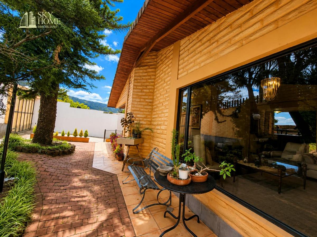Venta Casa Amplia en Cumbayá - La Primavera — imagen 3