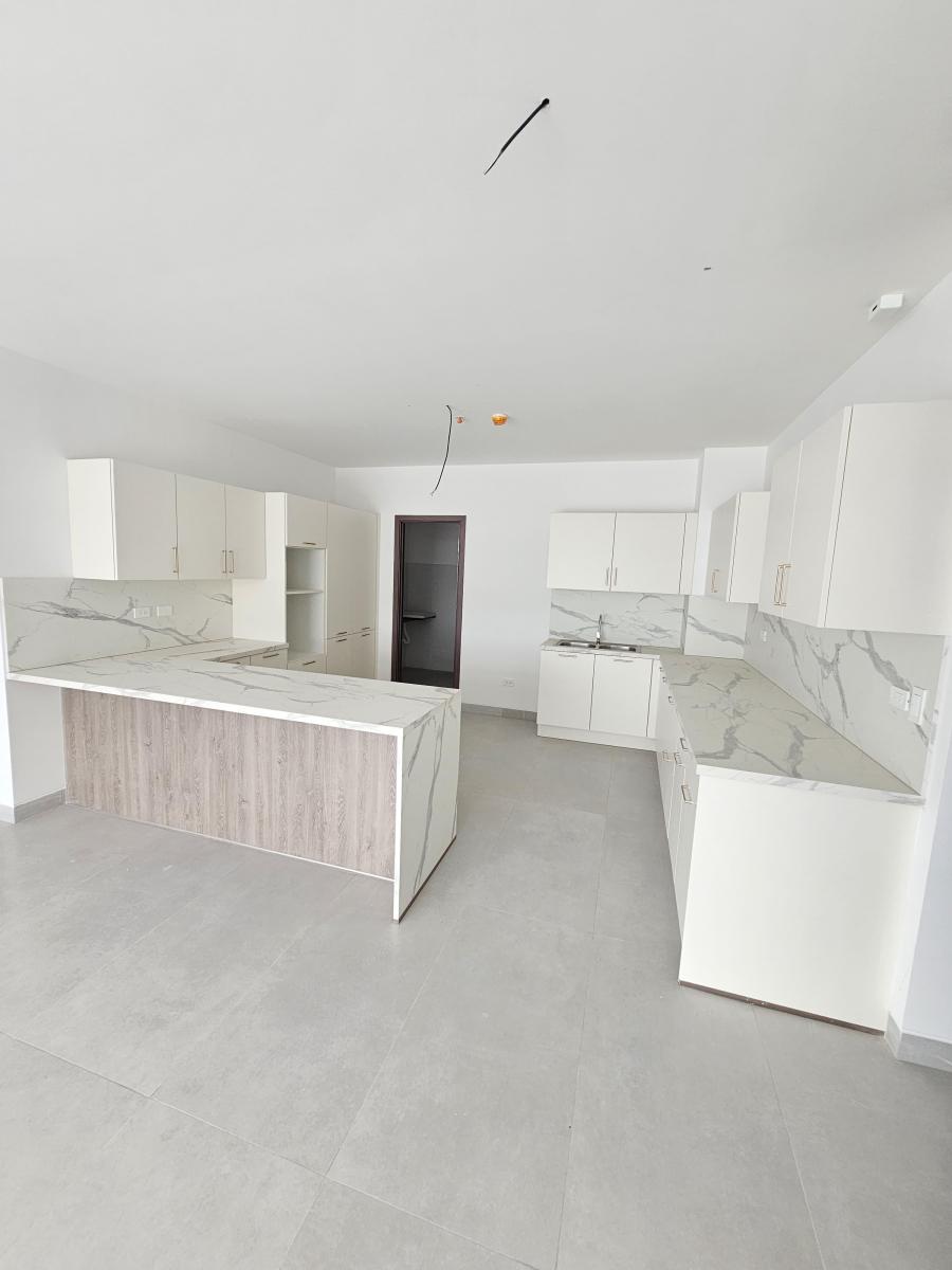 En Venta Departamento en La Urbanización Riona - Vía Samborondon, Guayas — imagen 8