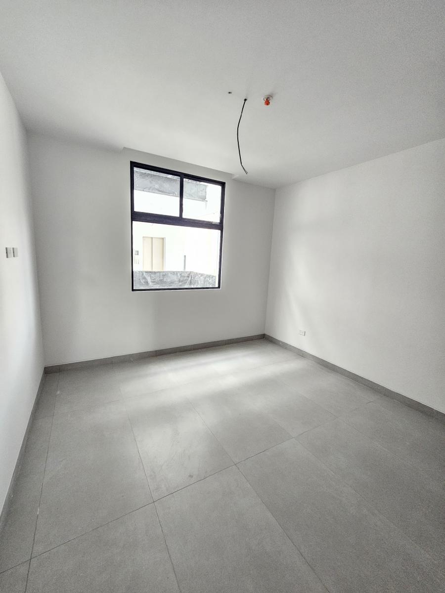En Venta Departamento en La Urbanización Riona - Vía Samborondon, Guayas — imagen 3