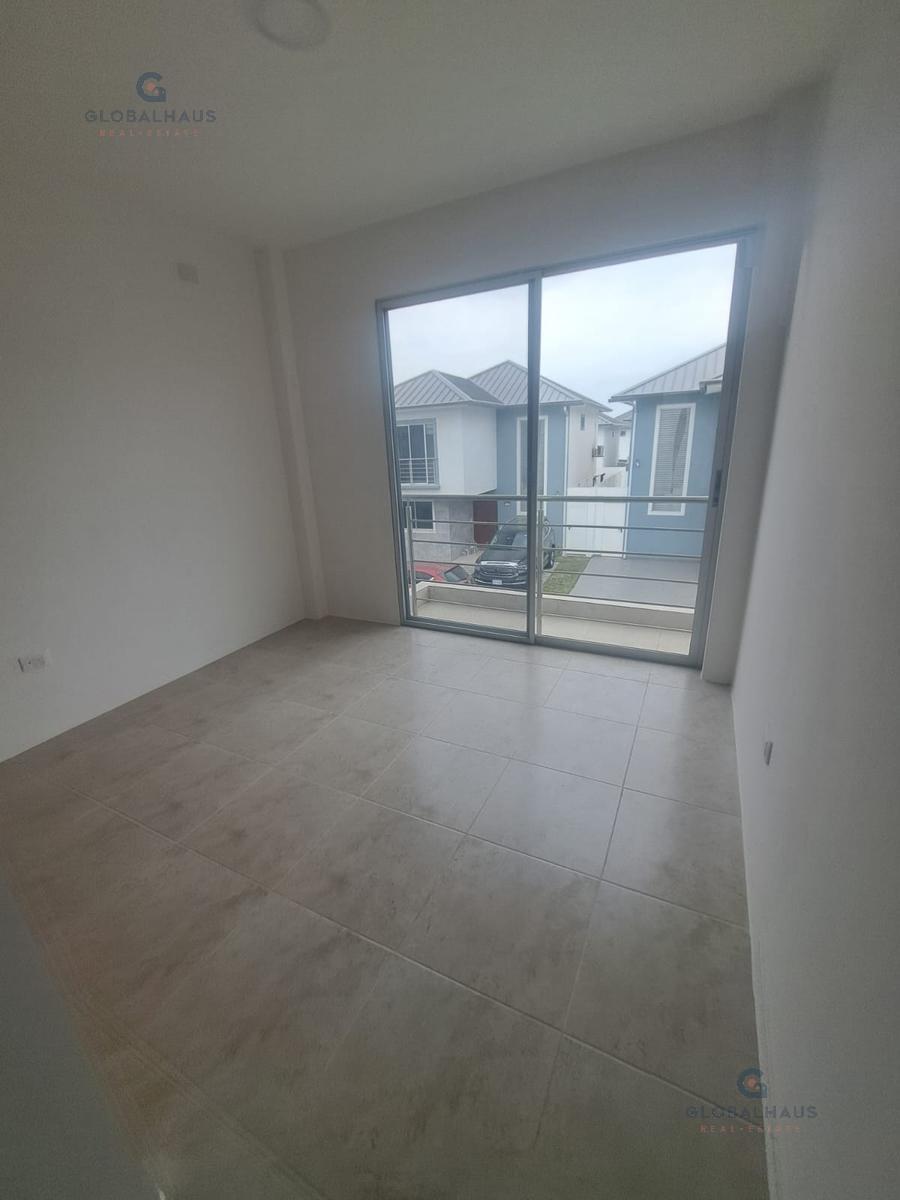 Venta de Casa en Urbanización Vistana con 3 Habitaciones. m. N, Guayas — imagen 8