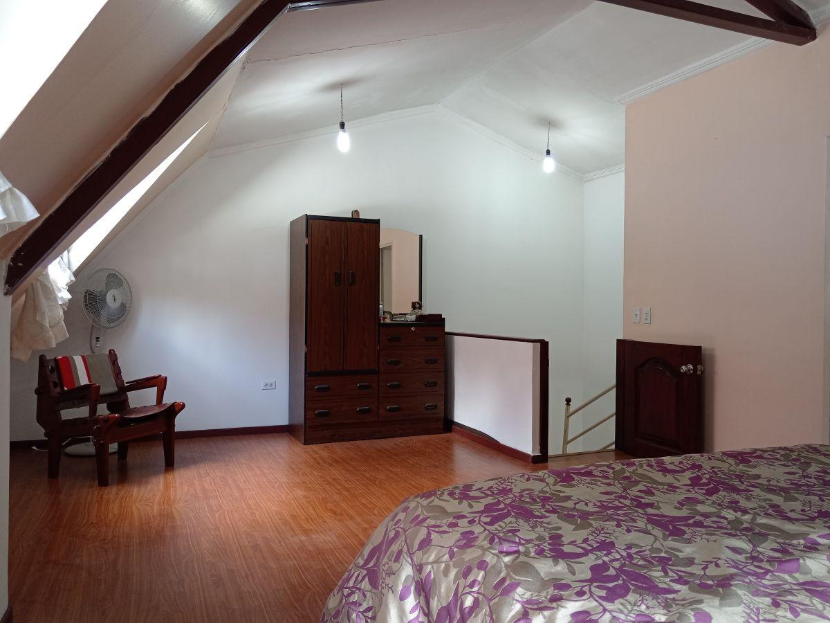 Casa con 200 m² Terreno, 4 Recámaras en Venta, La Armenia — imagen 5