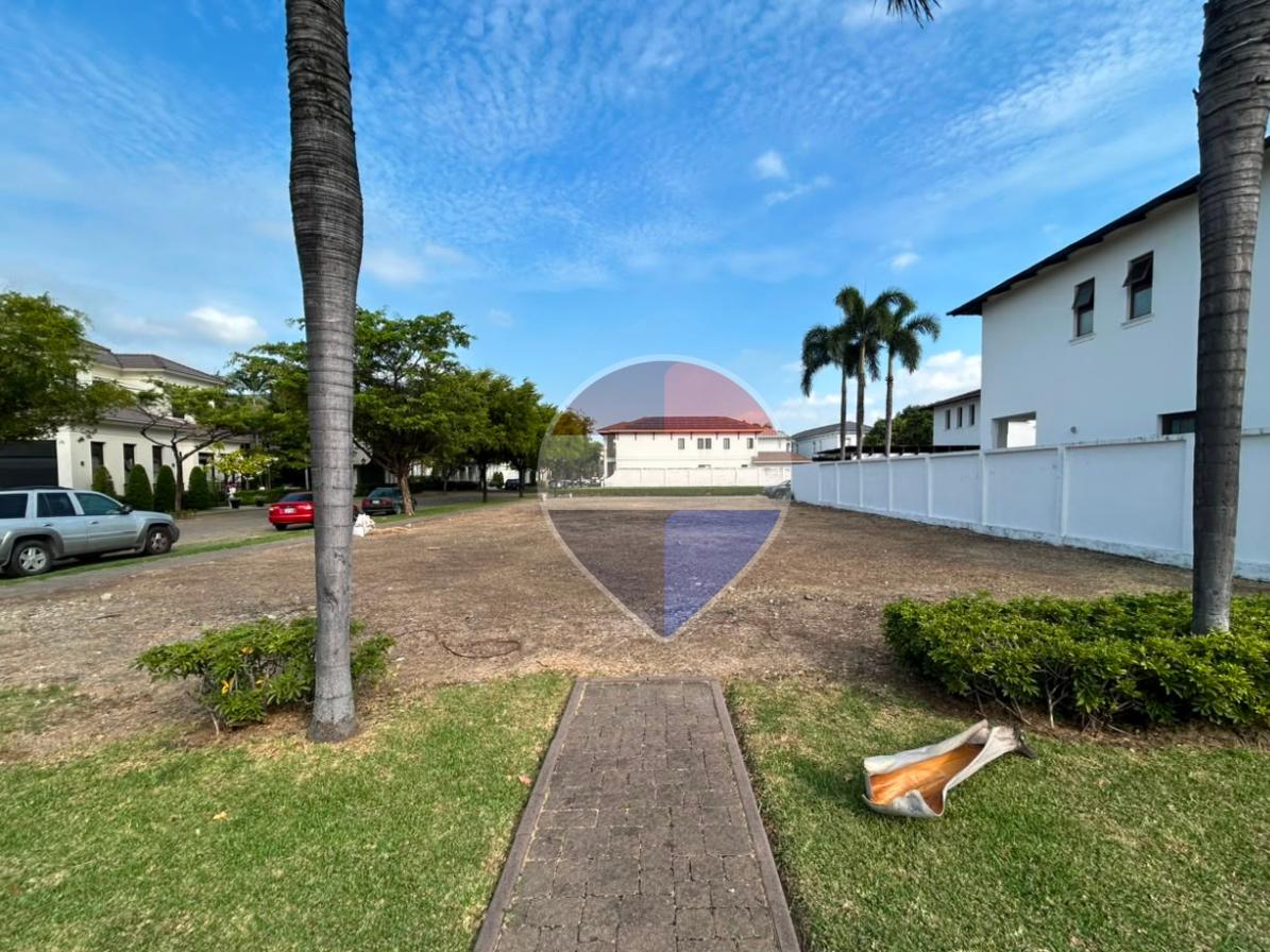 En Venta Terreno en Plaza Lagos - Samborondón Km5.5, Guayas — imagen 5