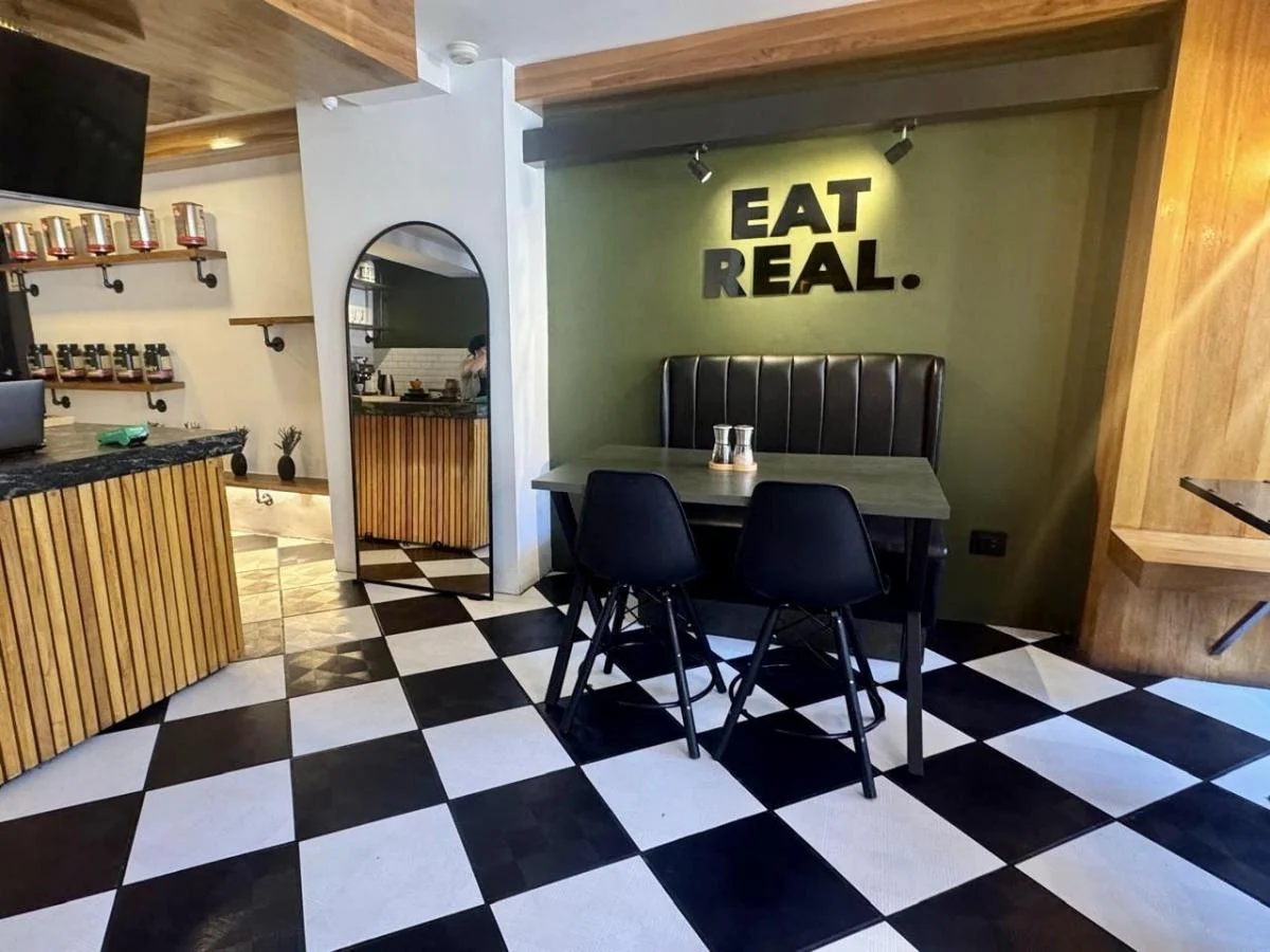 Vendo por Viaje Cafetería en La Av Rep. del Salvador (Centro Norte Quito) — imagen 10