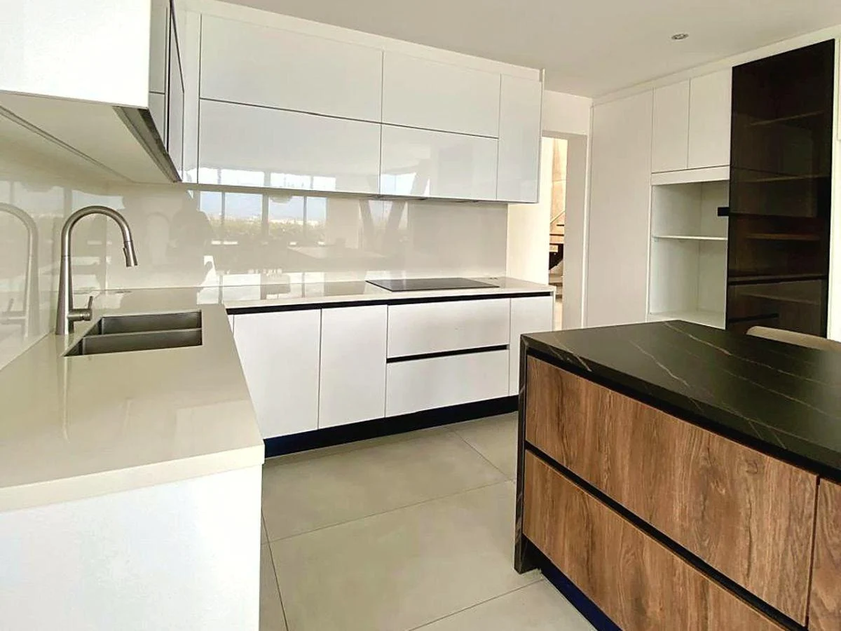Casa en Venta · Mirácoli, Nayón · Vista Al Valle, 269 m² y Casa Club — imagen 3