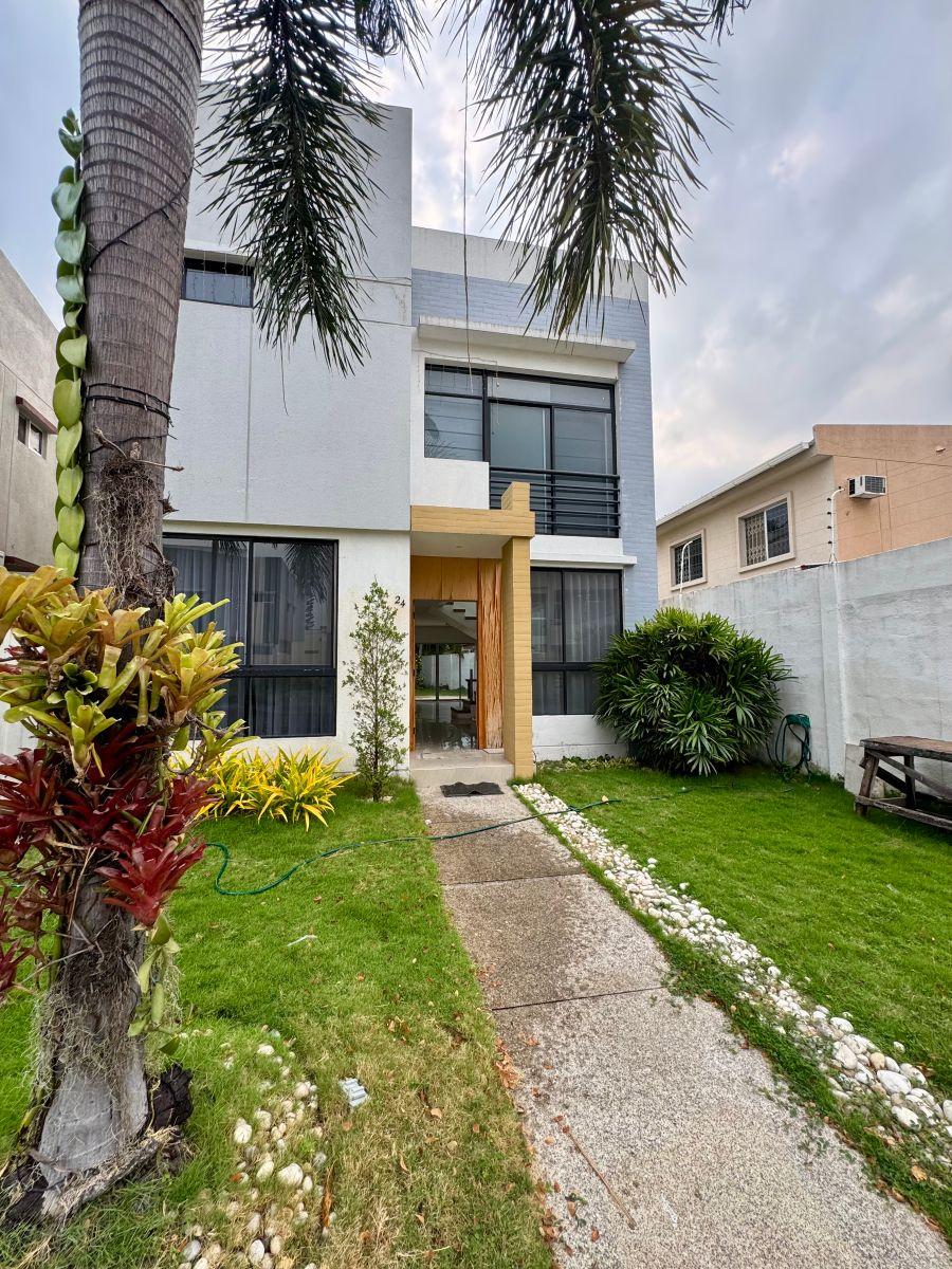 Vendo o Alquilo, Amplia Casa en Belohorizonte, 4 Dorm., 2 Salas, Patio/jardín Enorme, Guayas — imagen 8