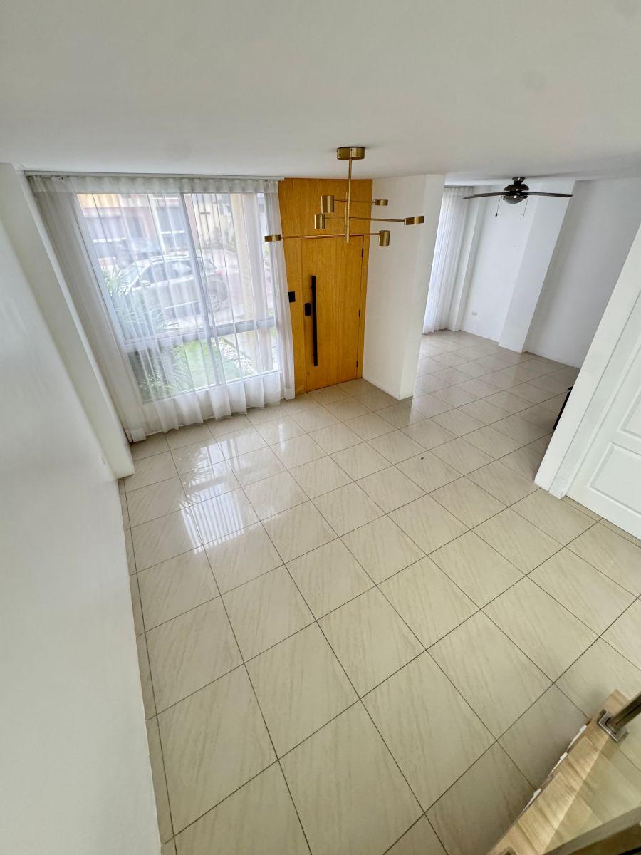 Vendo o Alquilo, Amplia Casa en Belohorizonte, 4 Dorm., 2 Salas, Patio/jardín Enorme, Guayas — imagen 7