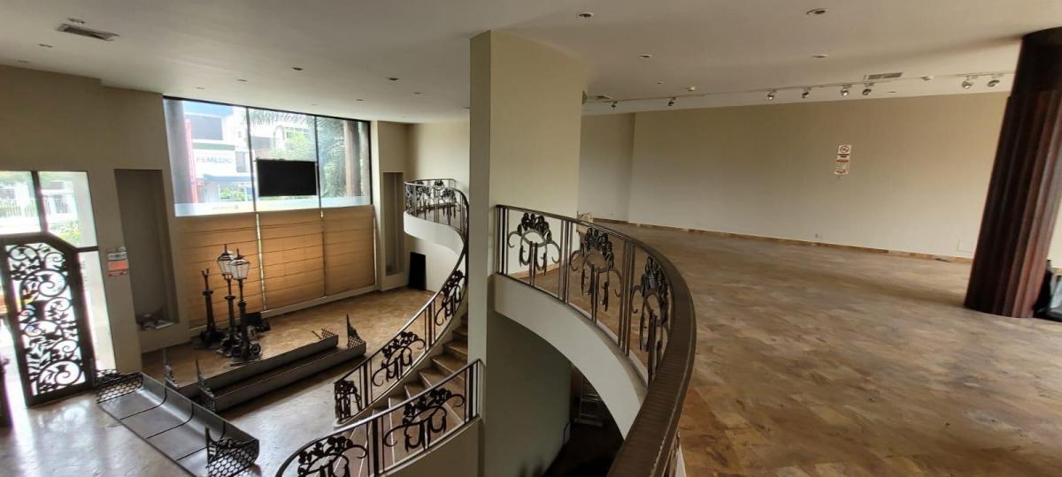 Venta/alquiler Local Comercial 700 m² - Urdesa Central, Sector Comercial, Guayas — imagen 10