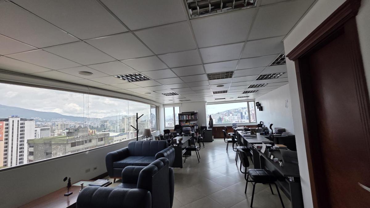 En Venta Hermosa Oficina en El Edificio Atlantic Business | 89 m² | $89.000 — imagen 3