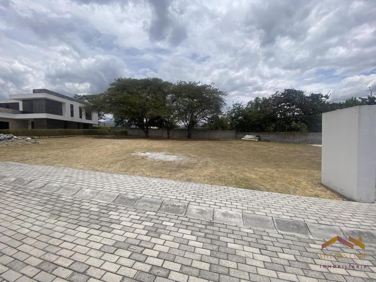 Terreno Plano en Venta en Urbanizacion Exclusiva de 9 Lotes — imagen 3