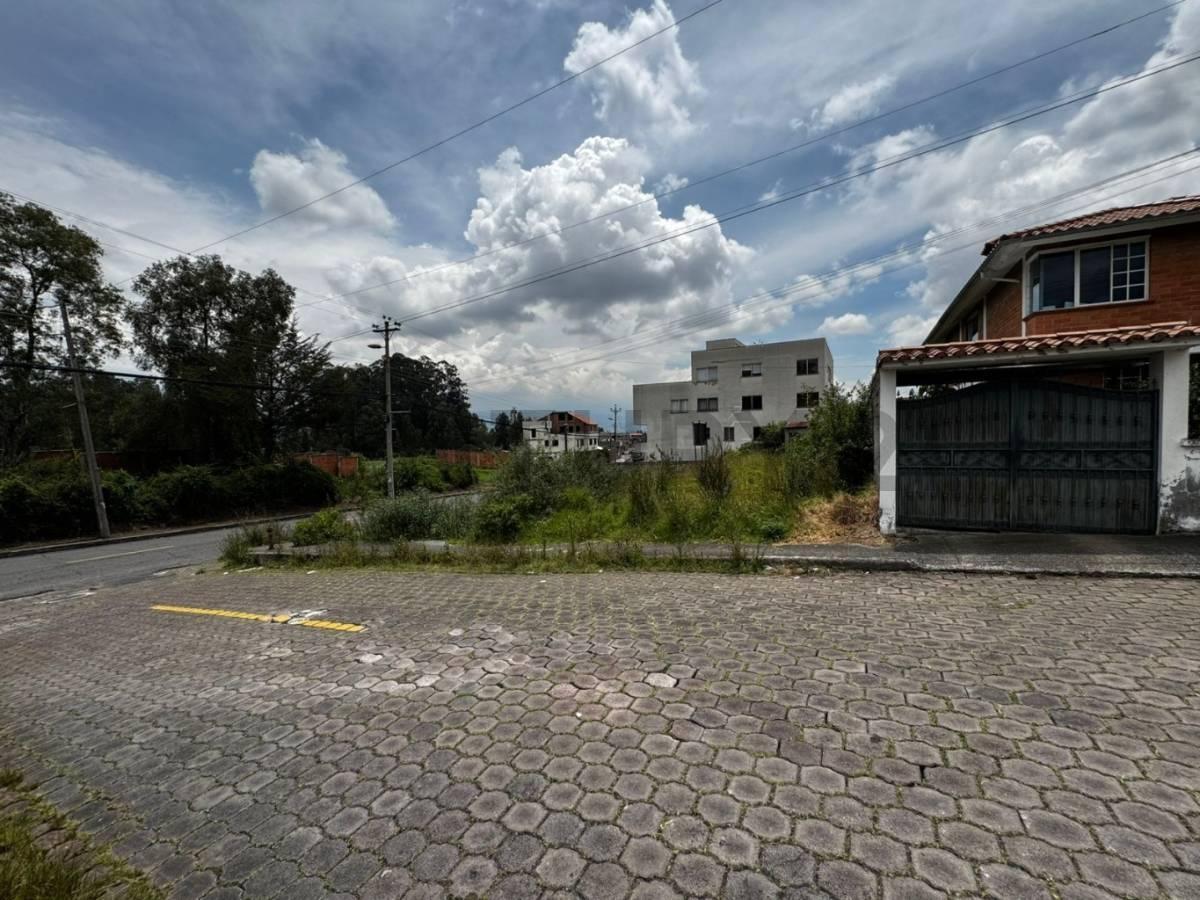 Renta de Terreno Esquinero en Sangolquí, Inchalillo — imagen 5