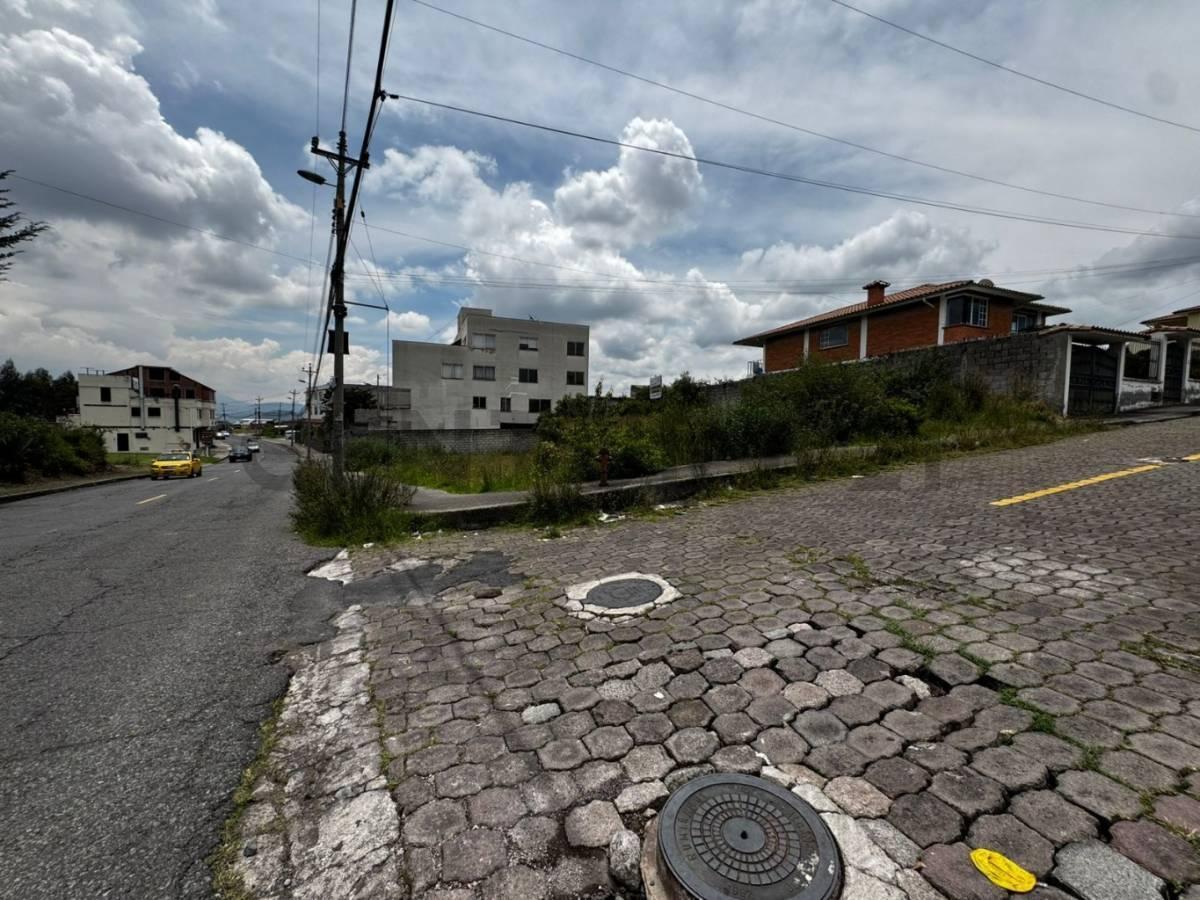 Renta de Terreno Esquinero en Sangolquí, Inchalillo — imagen 4