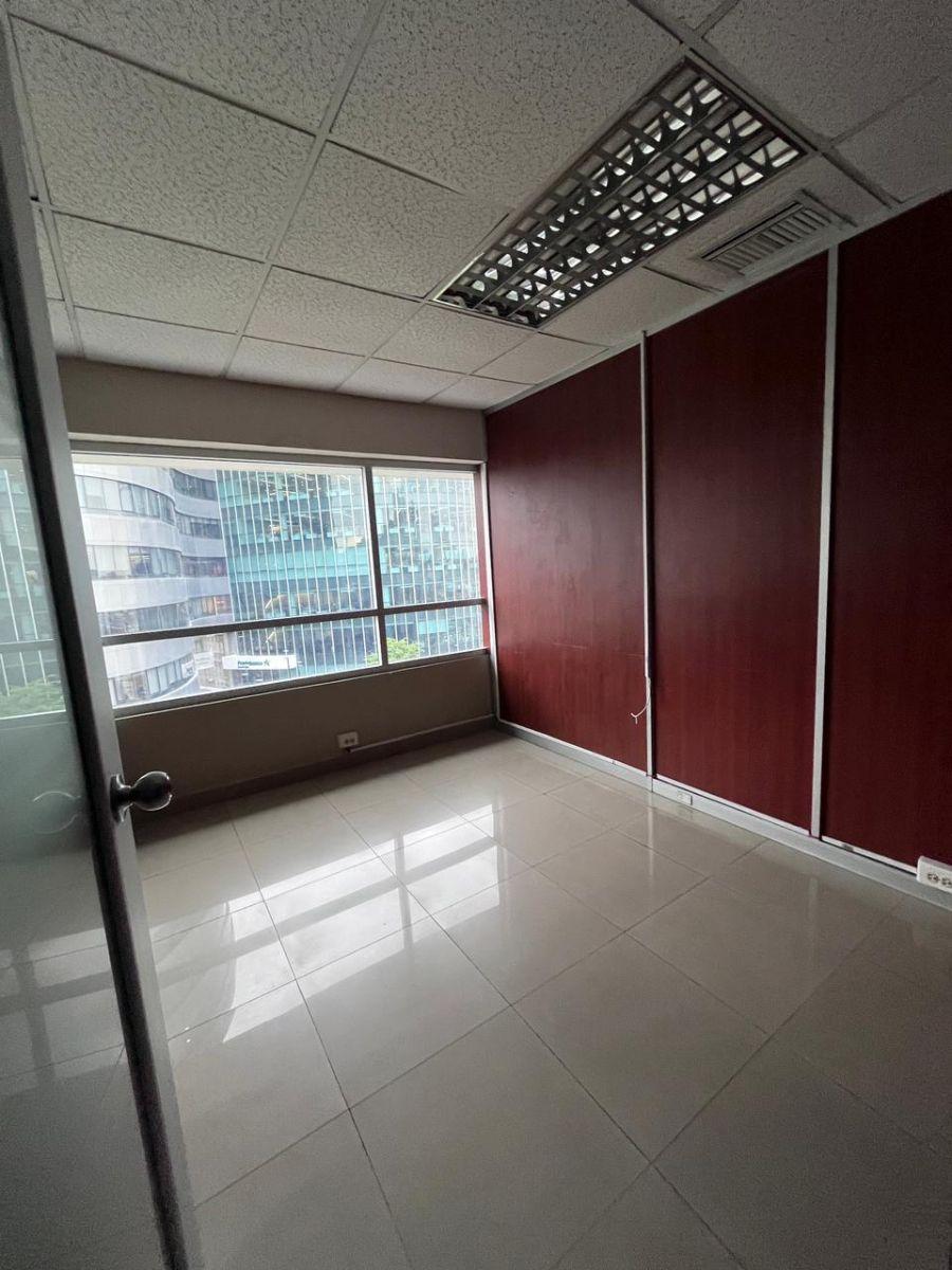 Oficina en Venta 75 m² - Amoblada - Parque Empresarial Colón - Guayaquil, Guayas — imagen 10
