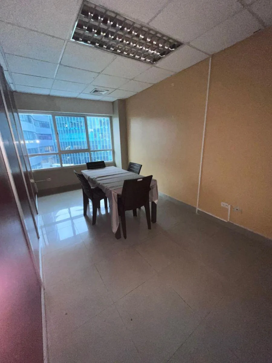 Oficina en Venta 75 m² - Amoblada - Parque Empresarial Colón - Guayaquil, Guayas — imagen 5