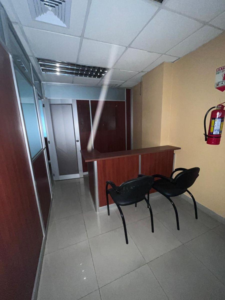 Oficina en Venta 75 m² - Amoblada - Parque Empresarial Colón - Guayaquil, Guayas — imagen 4