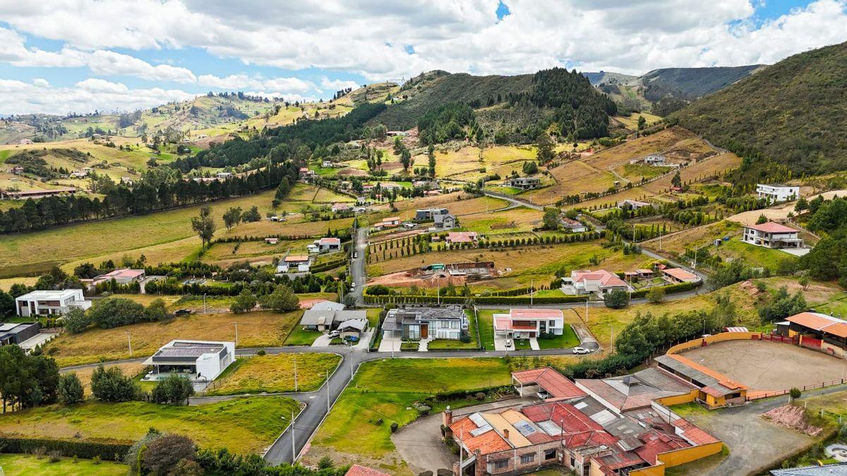 En Venta Terreno 1600 m² | Hda. El Alamo Tarqui, Azuay — imagen 6