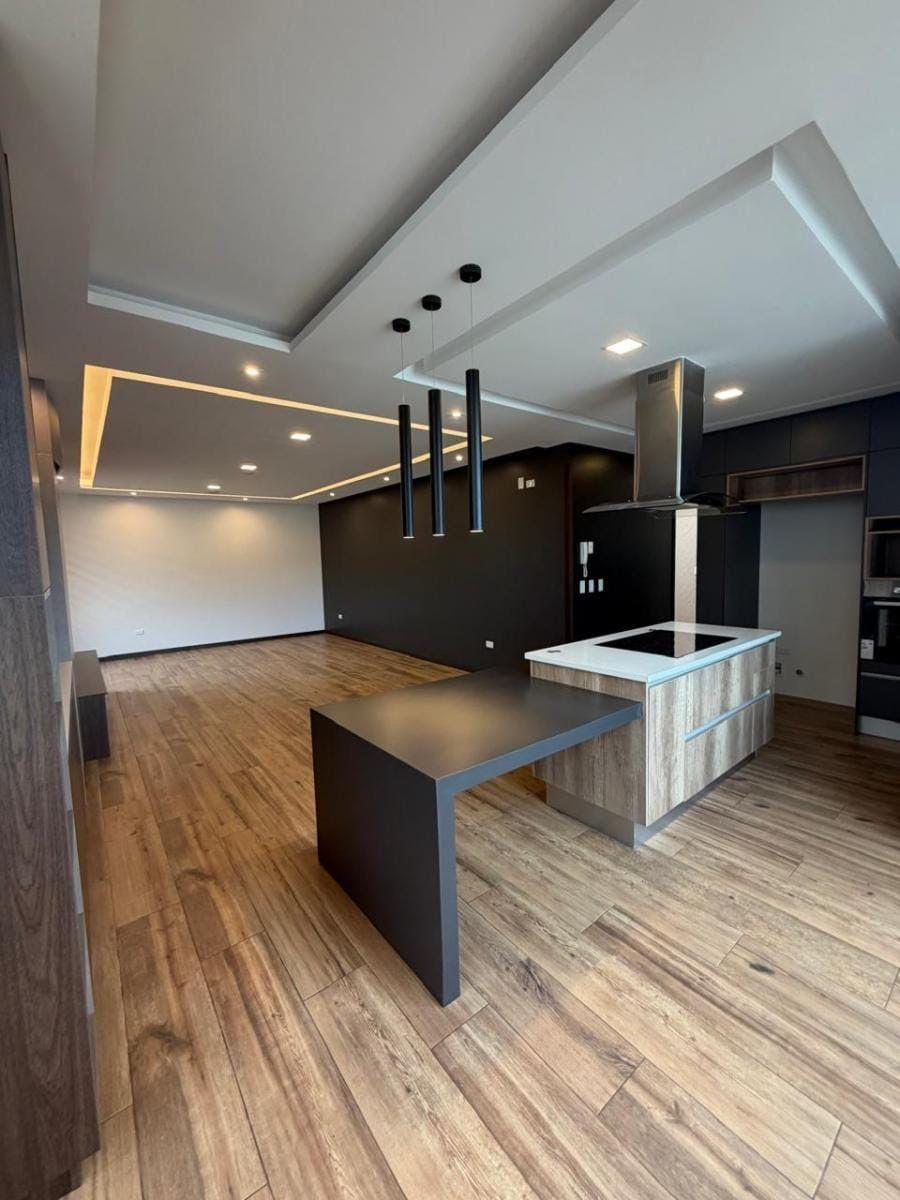 Vendo Espectacular Casa en La Viña Tumbaco — imagen 6