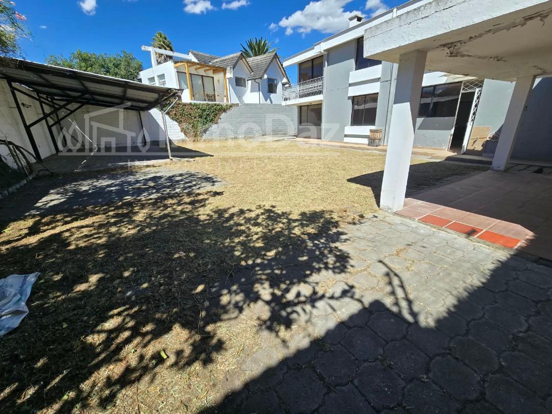 Vendo Terreno Ideal Para Construcctores en Cumbayá (Jacaranda) — imagen 8