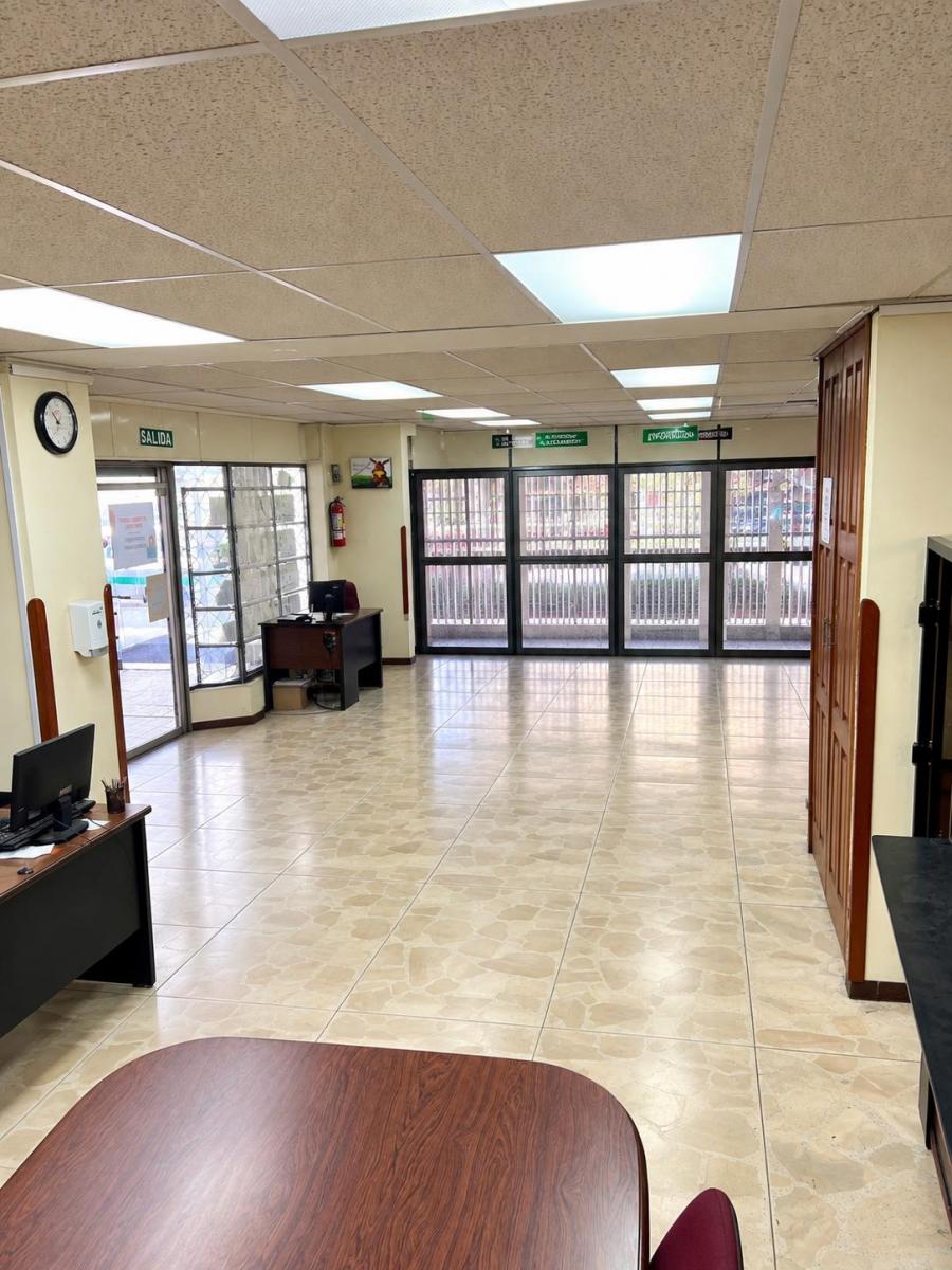 Local Comercial Dúplex en Venta | Av 6 de Diciembre | 204,88 m² — imagen 6
