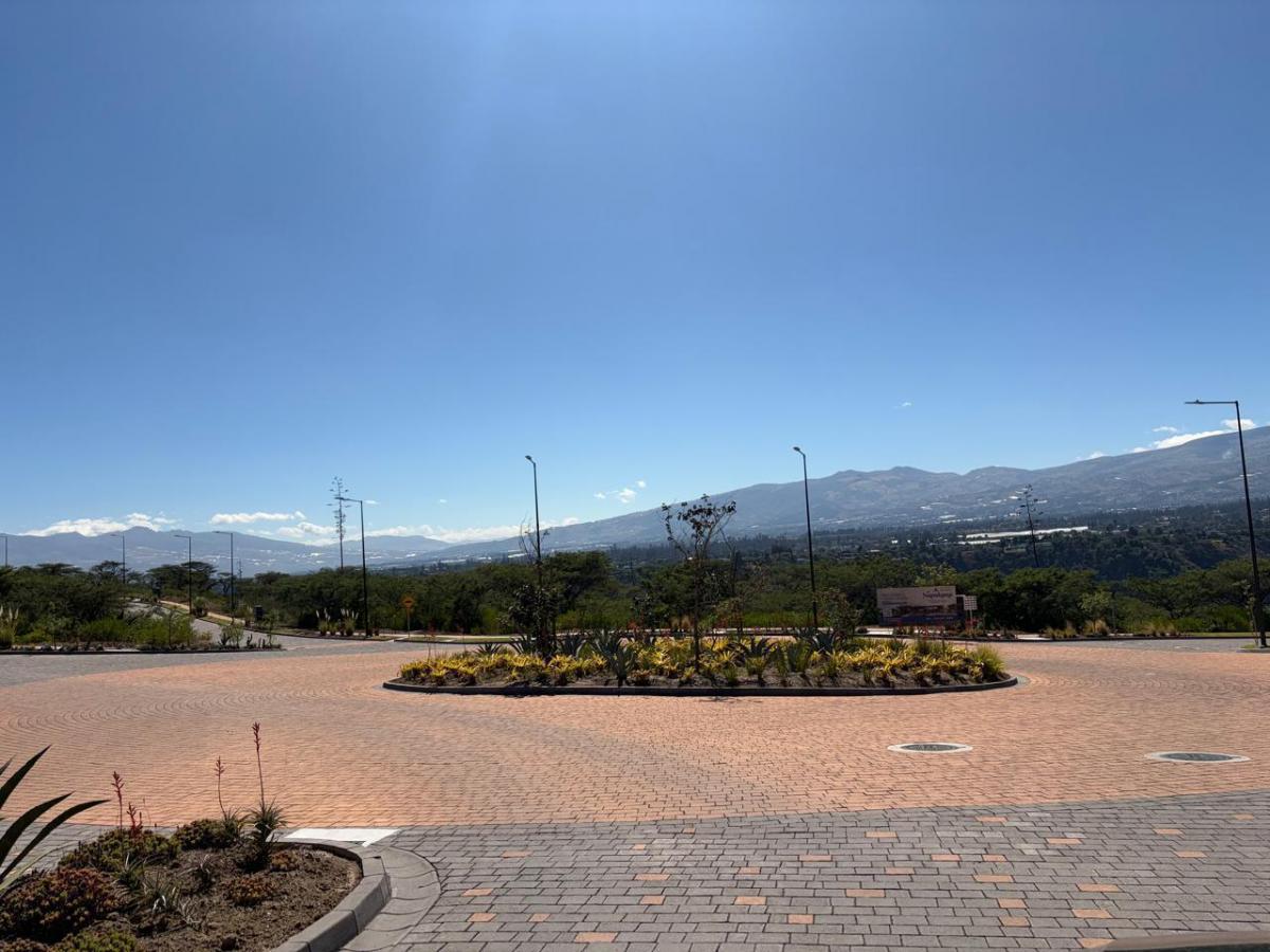 Mcl - Venta de Terreno Dentro de Napakuna - Urbanizacion de Lujo - Tumbaco — imagen 8