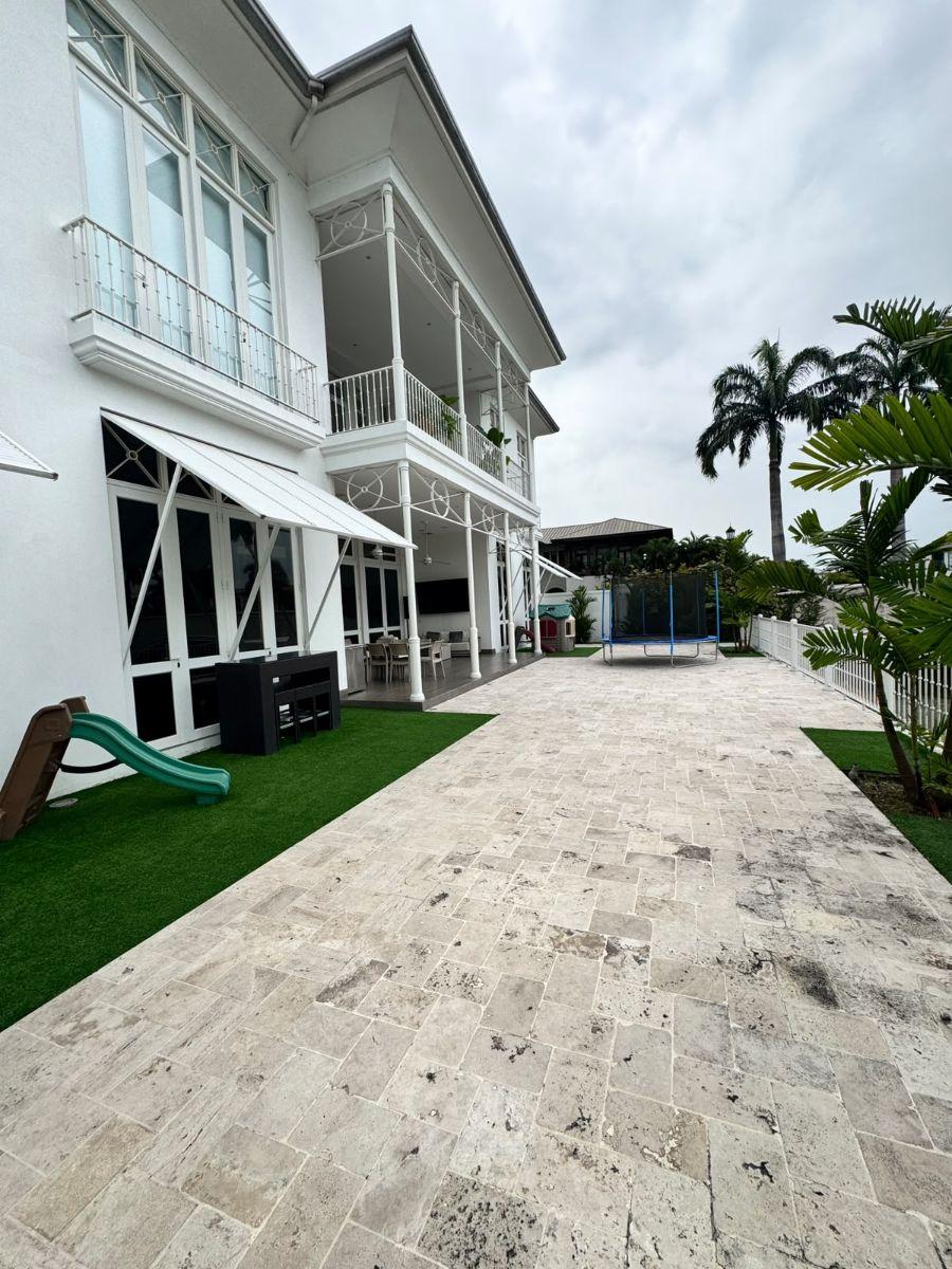 Plaza Lagos Villa 887 T Const 651 Master Abajo 4 Dorm. Al Canal, Guayas — imagen 10