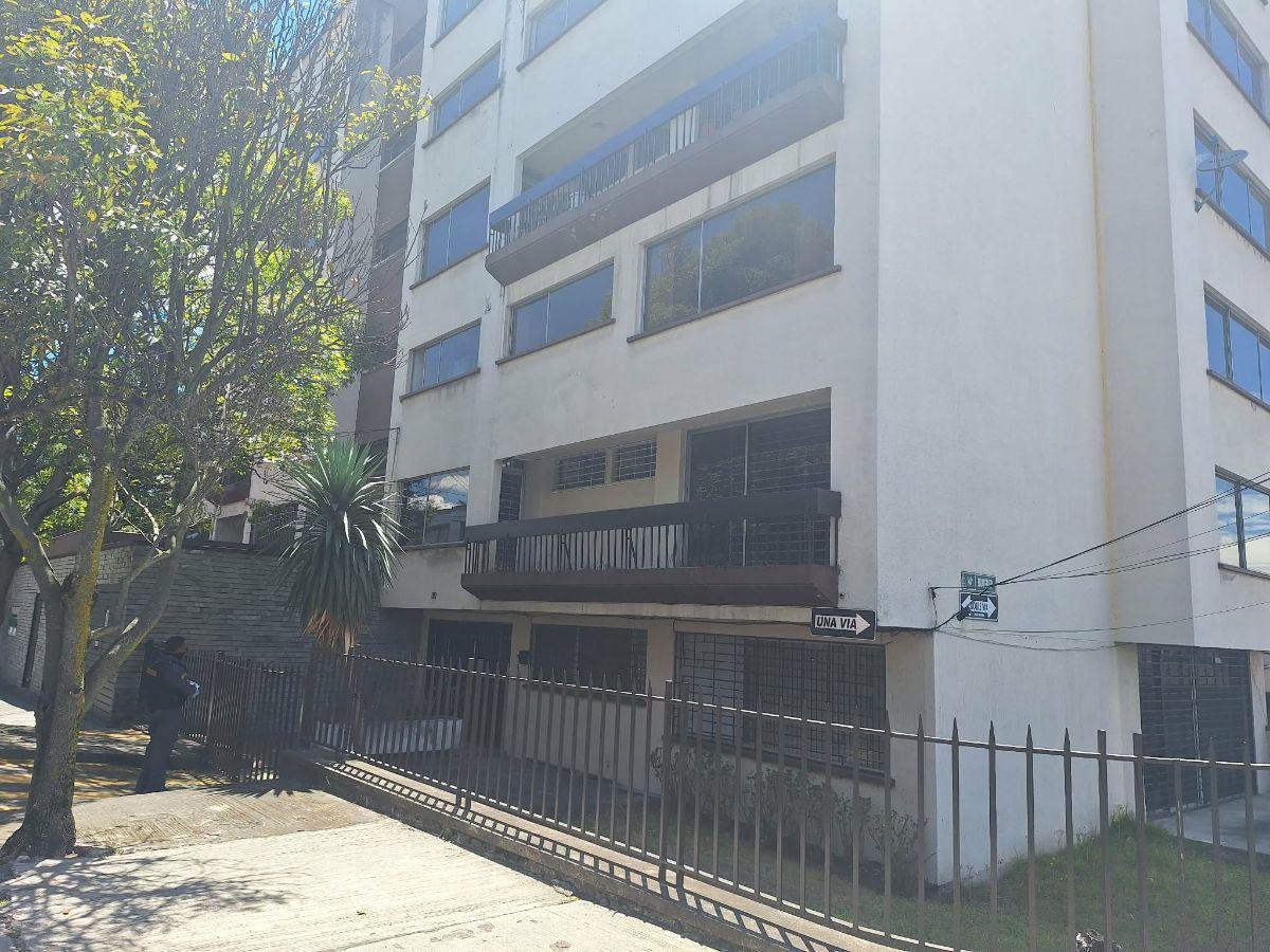 Vendo Amplio Departamento Duplex Sector Quito Tenis — imagen 8