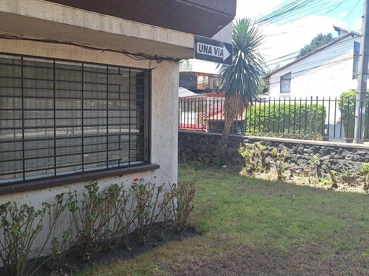 Vendo Amplio Departamento Duplex Sector Quito Tenis — imagen 4