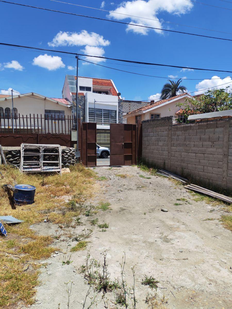Terreno en Alquiler Calle Guayas y Av Doce de Abril, Azuay — imagen 3