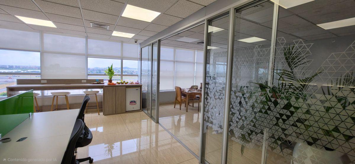 Vendo Oficina Corporativa 132 m² en Sky Building, 2 Parqueos, Vista Al Aeropuerto, Guayas — imagen 6