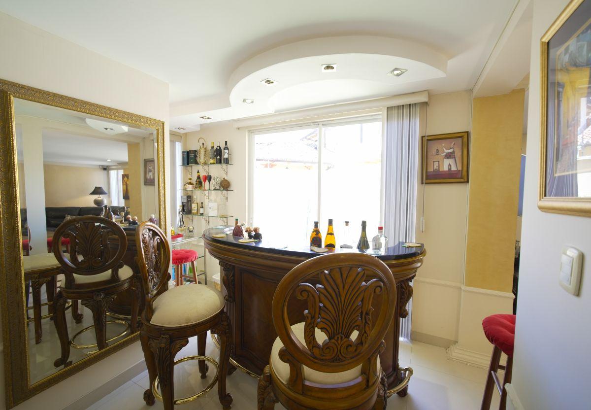 Amplia Casa de Venta, Acabados de Primera. Armenia 1 — imagen 7
